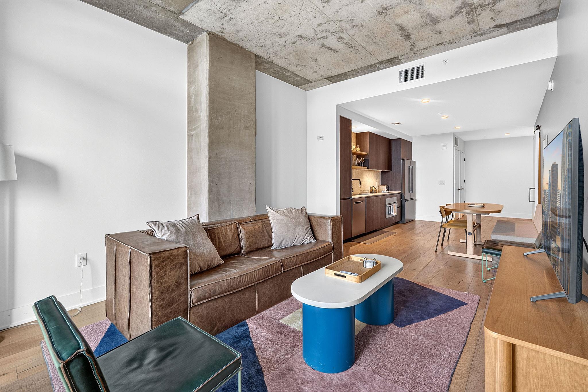 48 East Ave # 2911