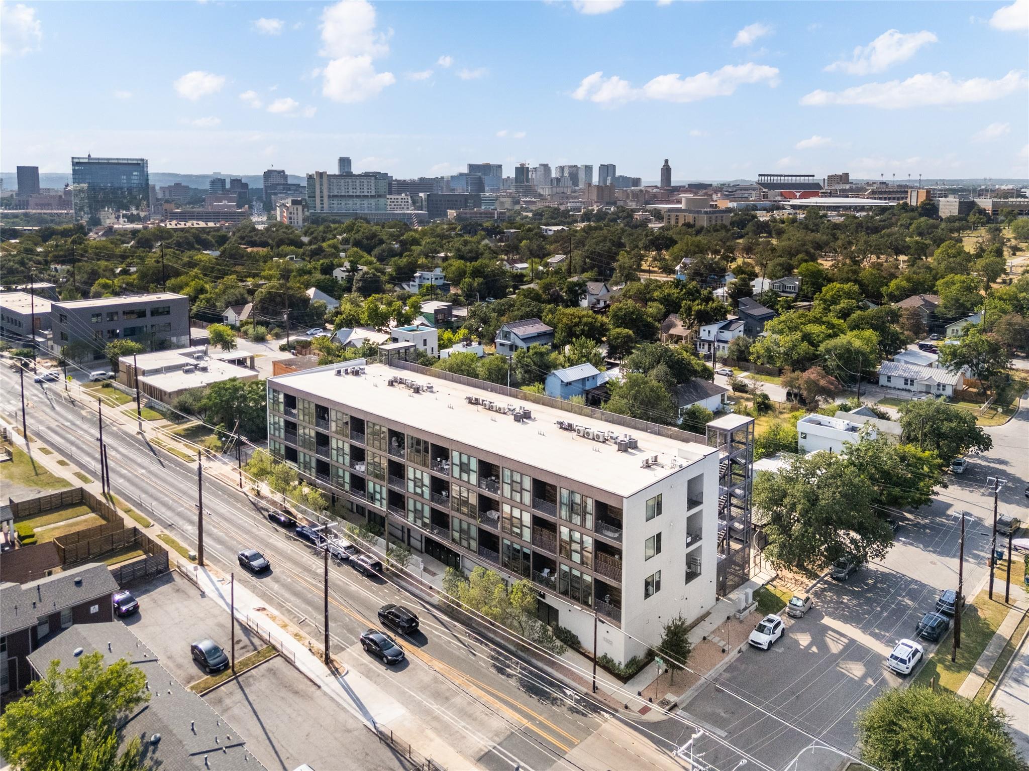 1322 E 12th ST # 202