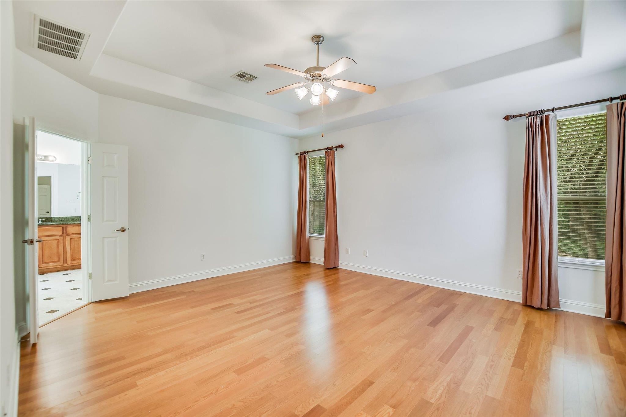 2512 Armatrading DR