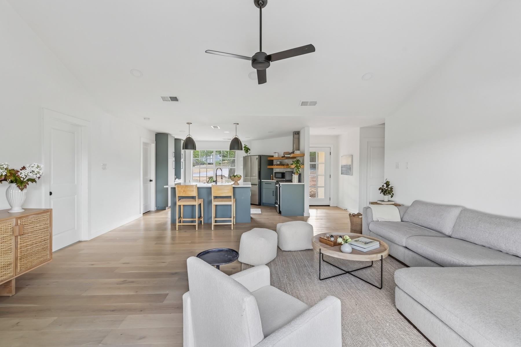 18302 W Rim DR