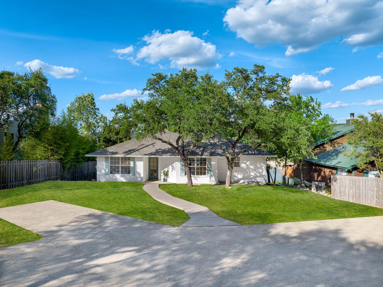 18302 W Rim DR