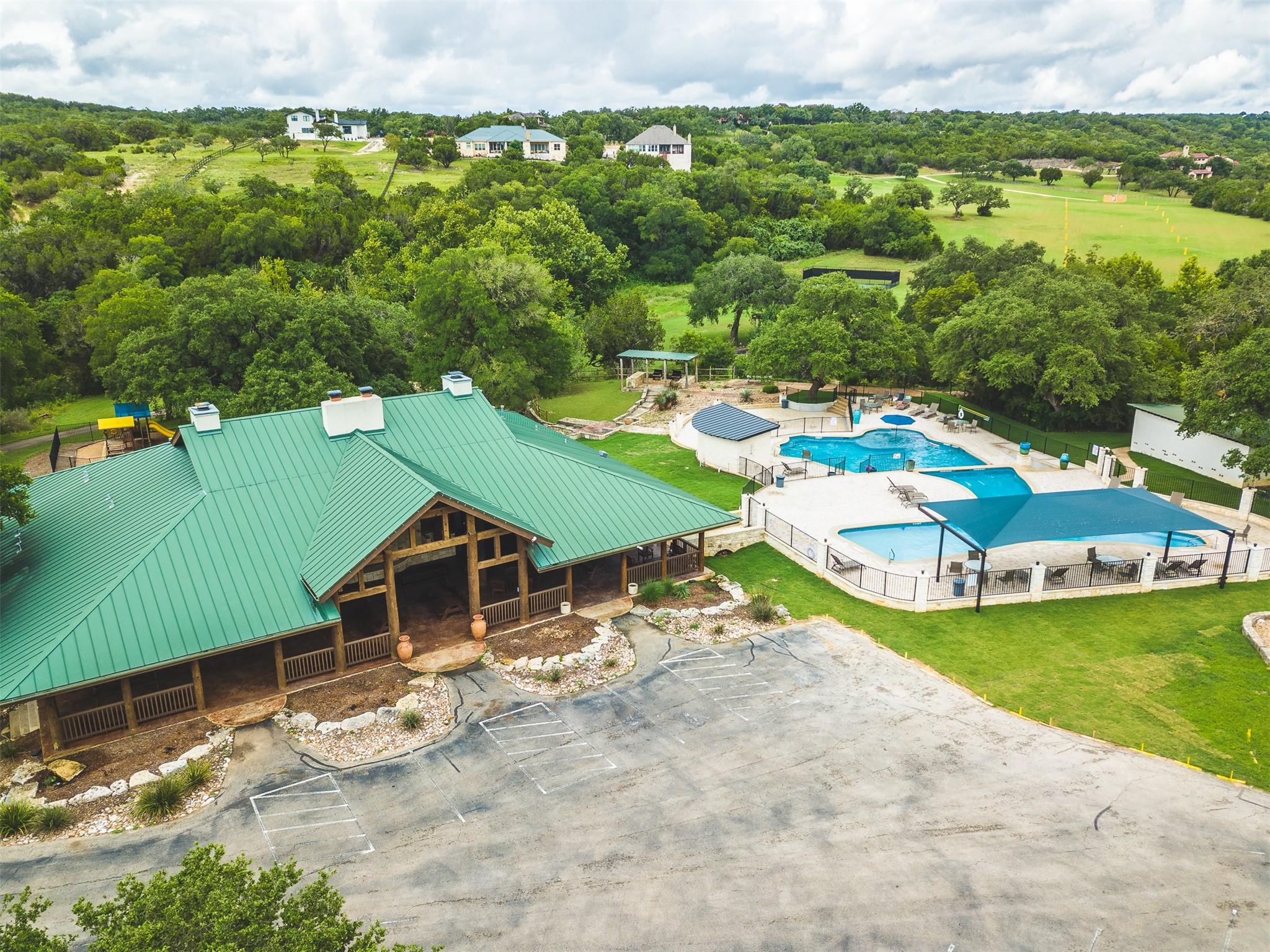 736 Covered Bridge DR