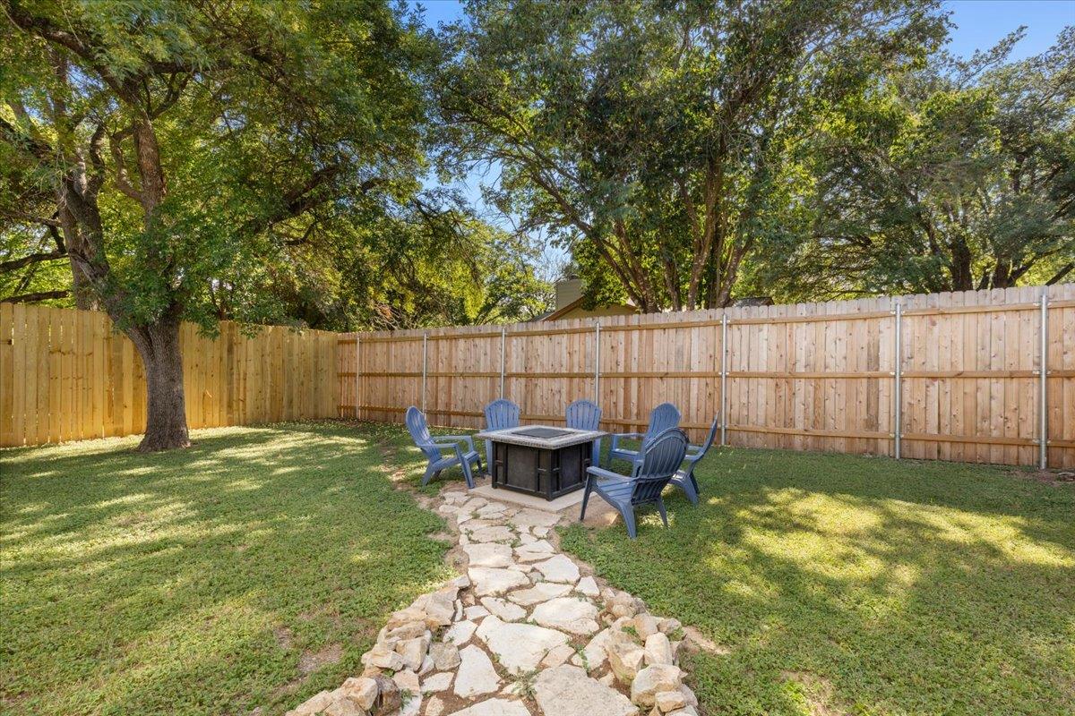 9820 Briar Ridge DR