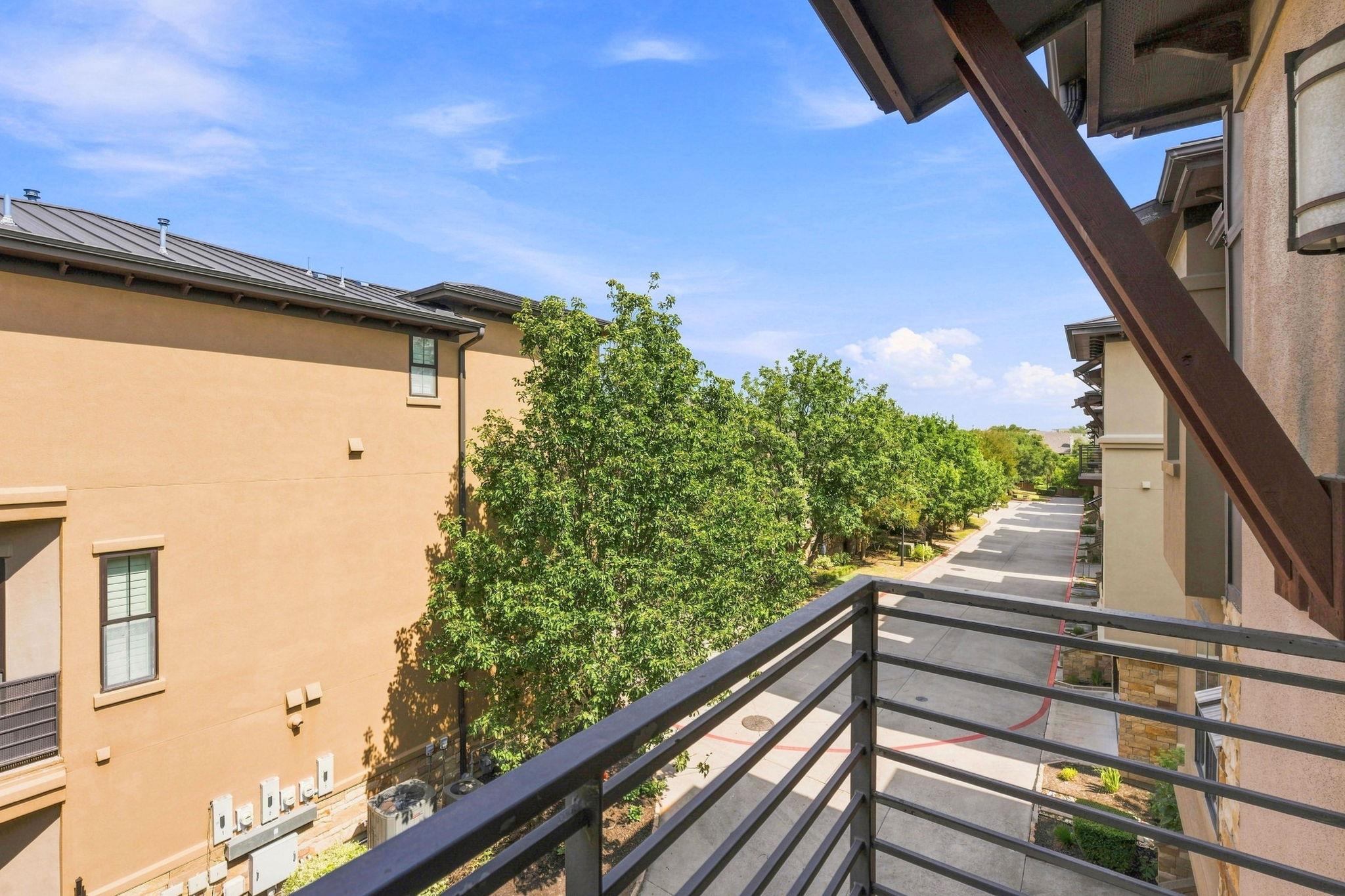 6533 E Hill DR # 5