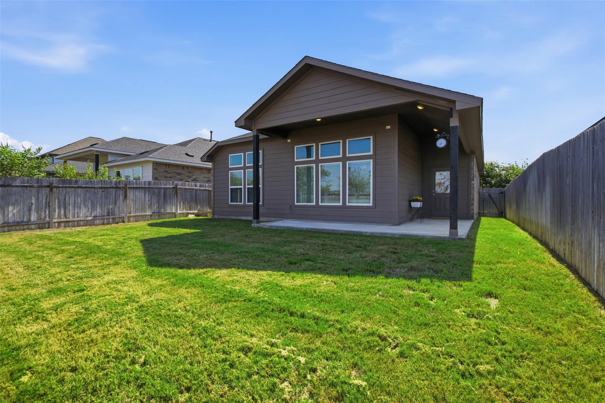 1061 Blue Oak BLVD