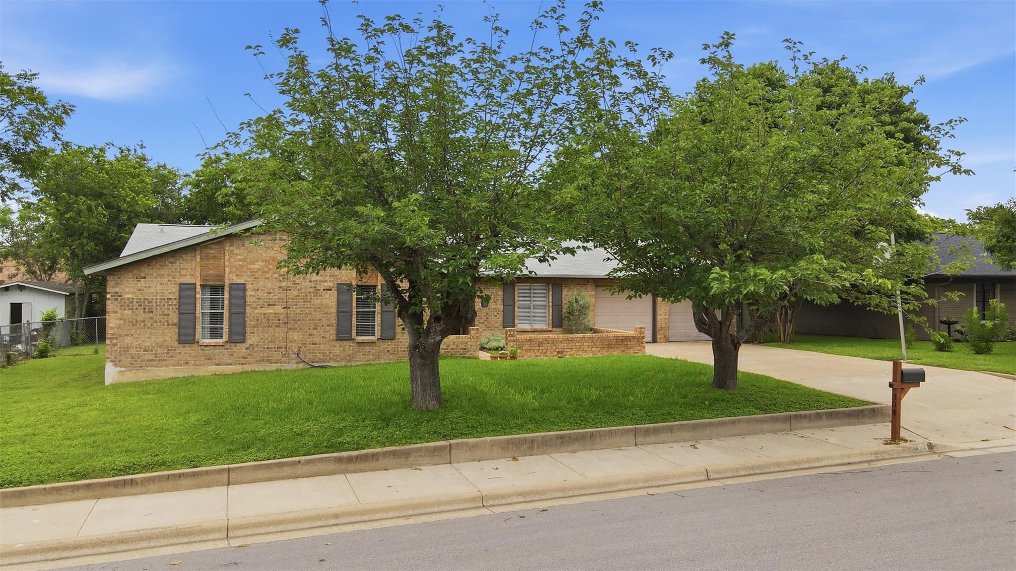 304 White Wing WAY