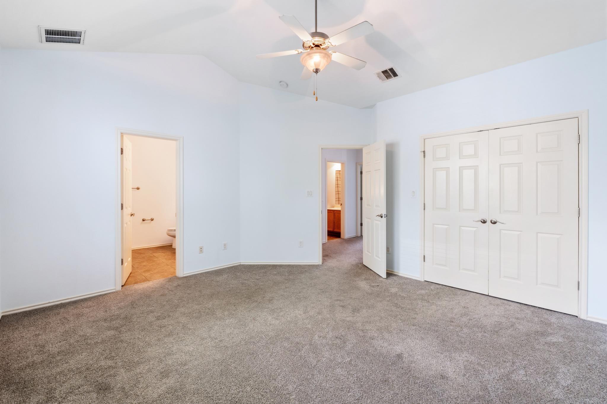 512 Eberhart LN # 1905
