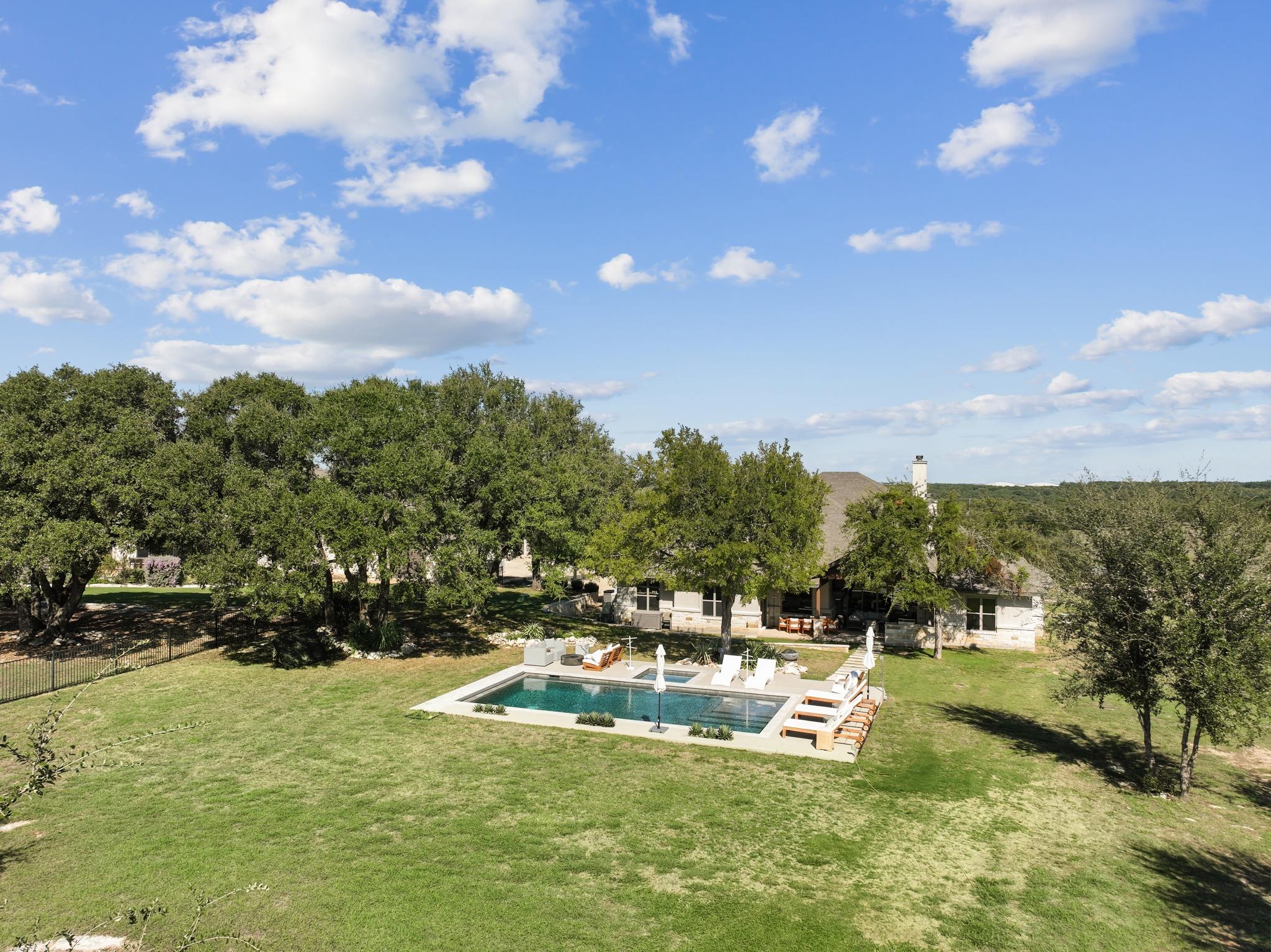 1209 Eagle Point DR