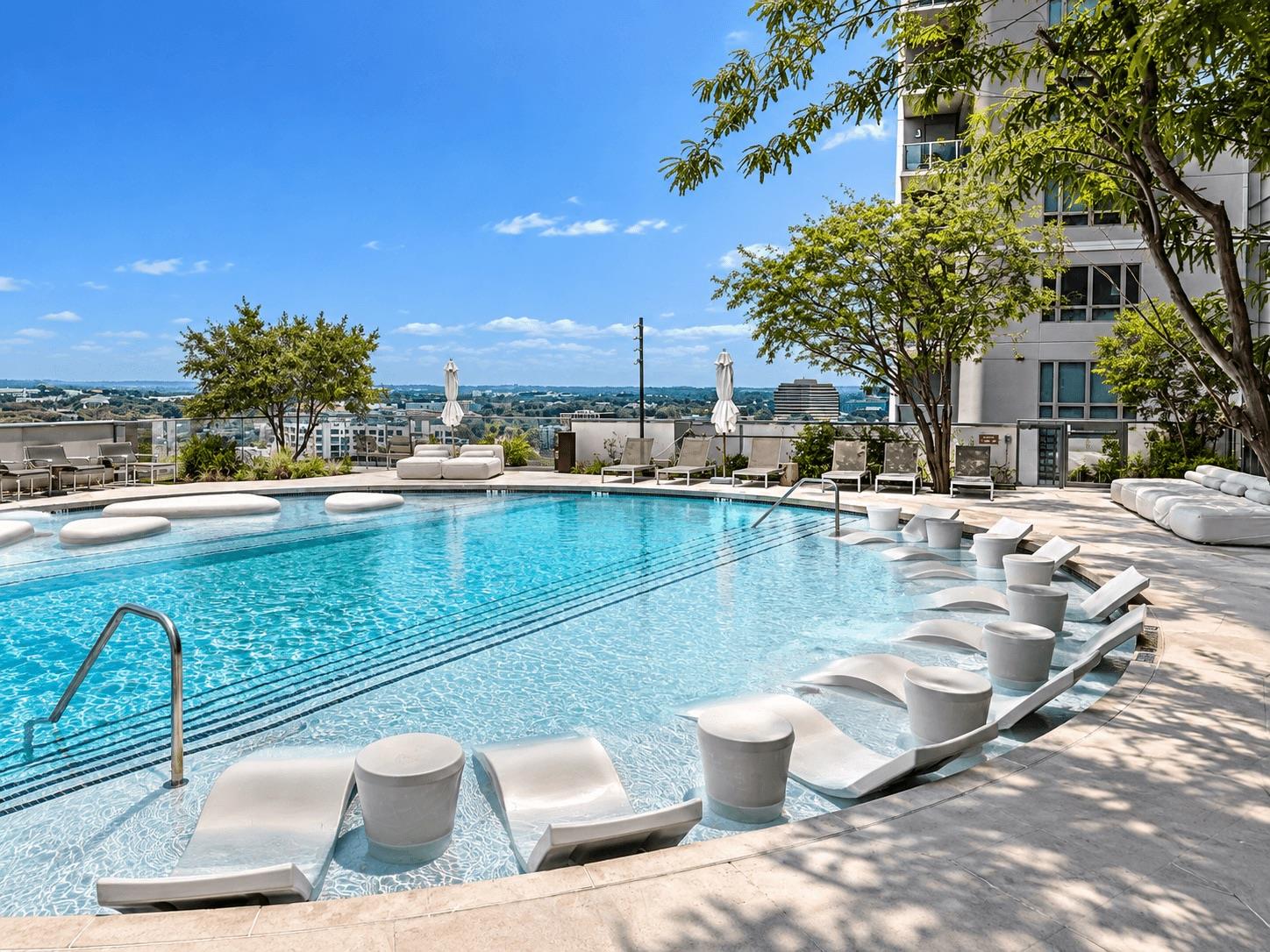 44 East Ave # 1811