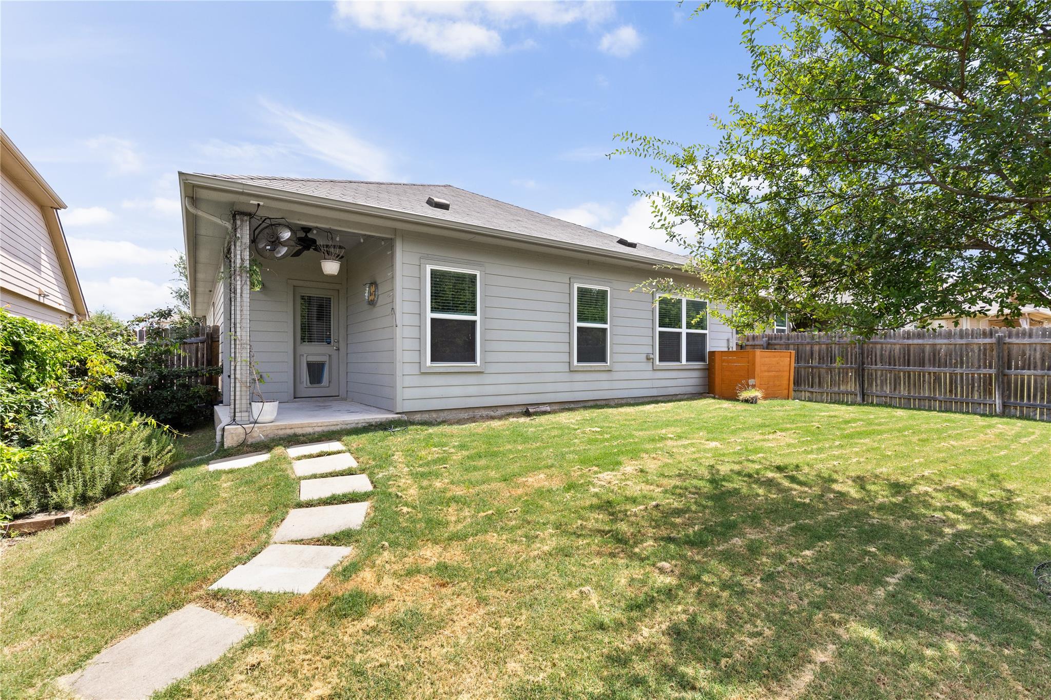6601 Ranchito DR