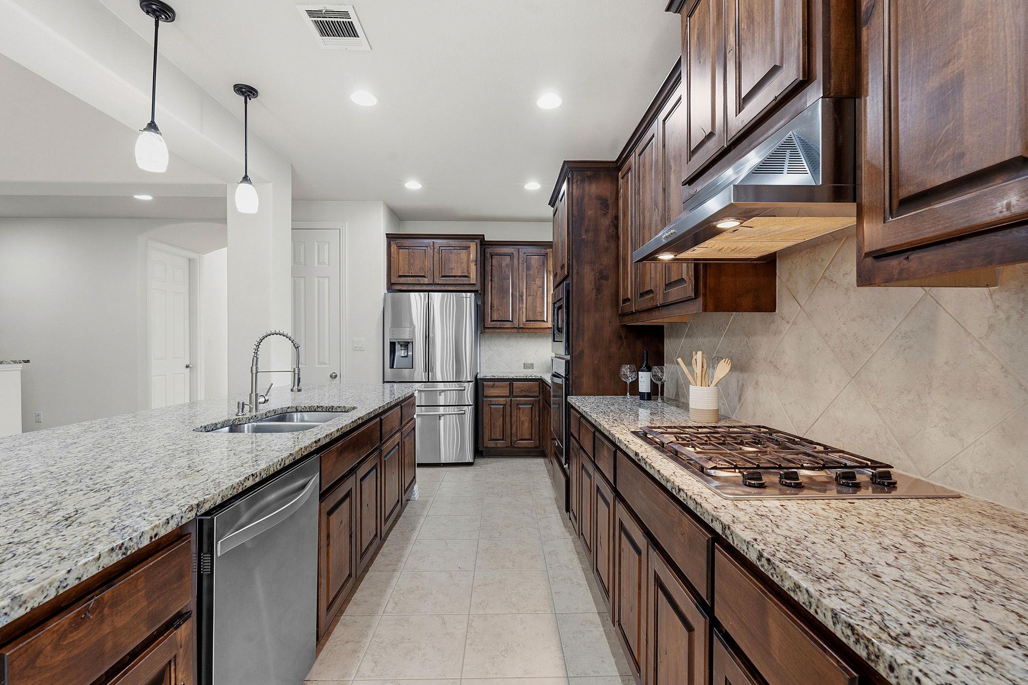 13728 Mesa Verde DR