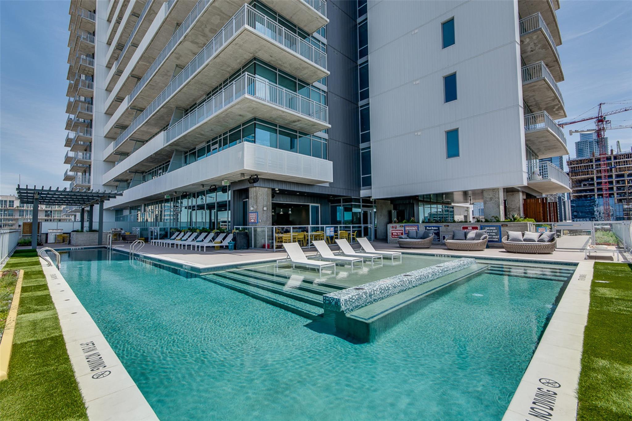222 West Ave # 1901