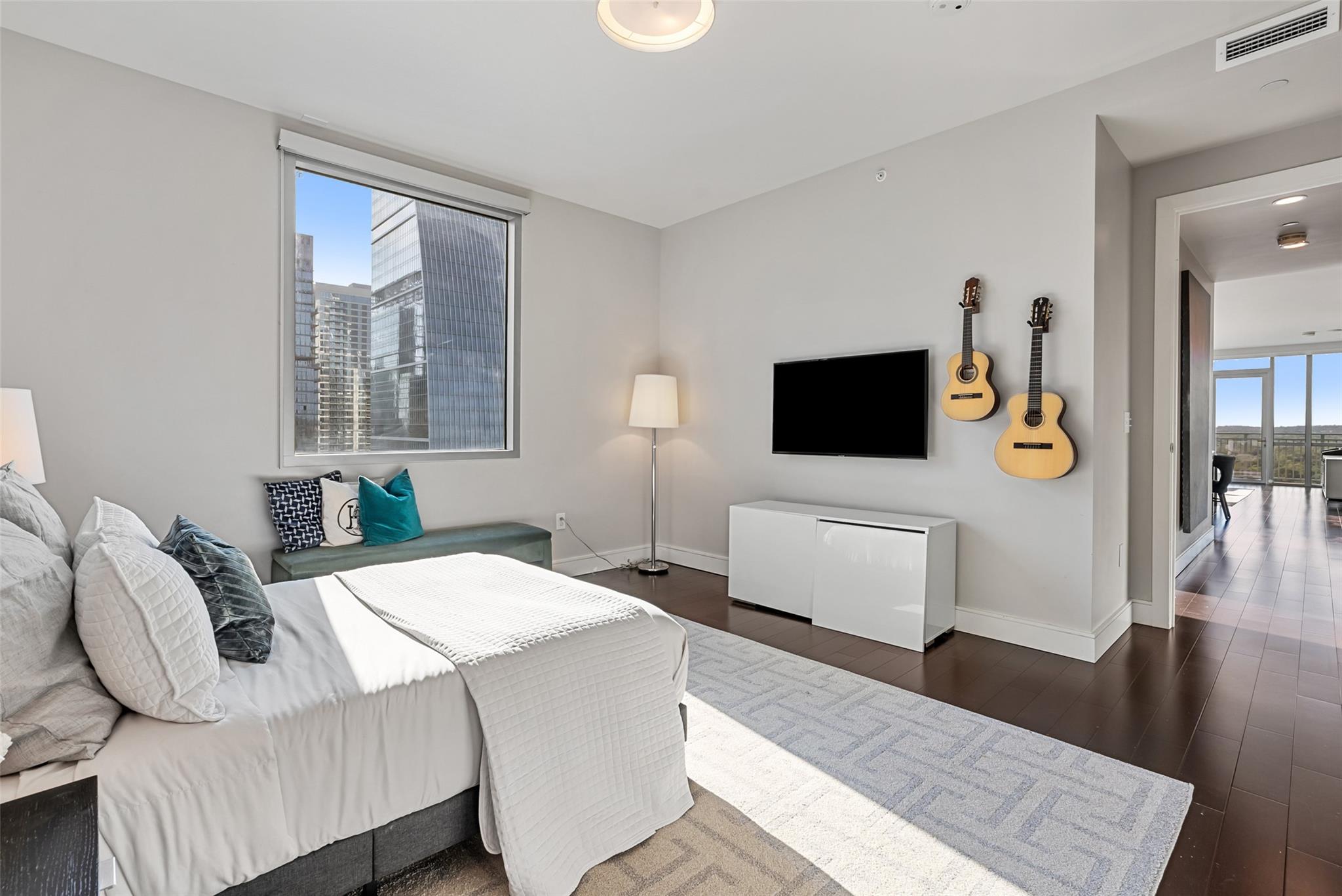 222 West Ave # 1901