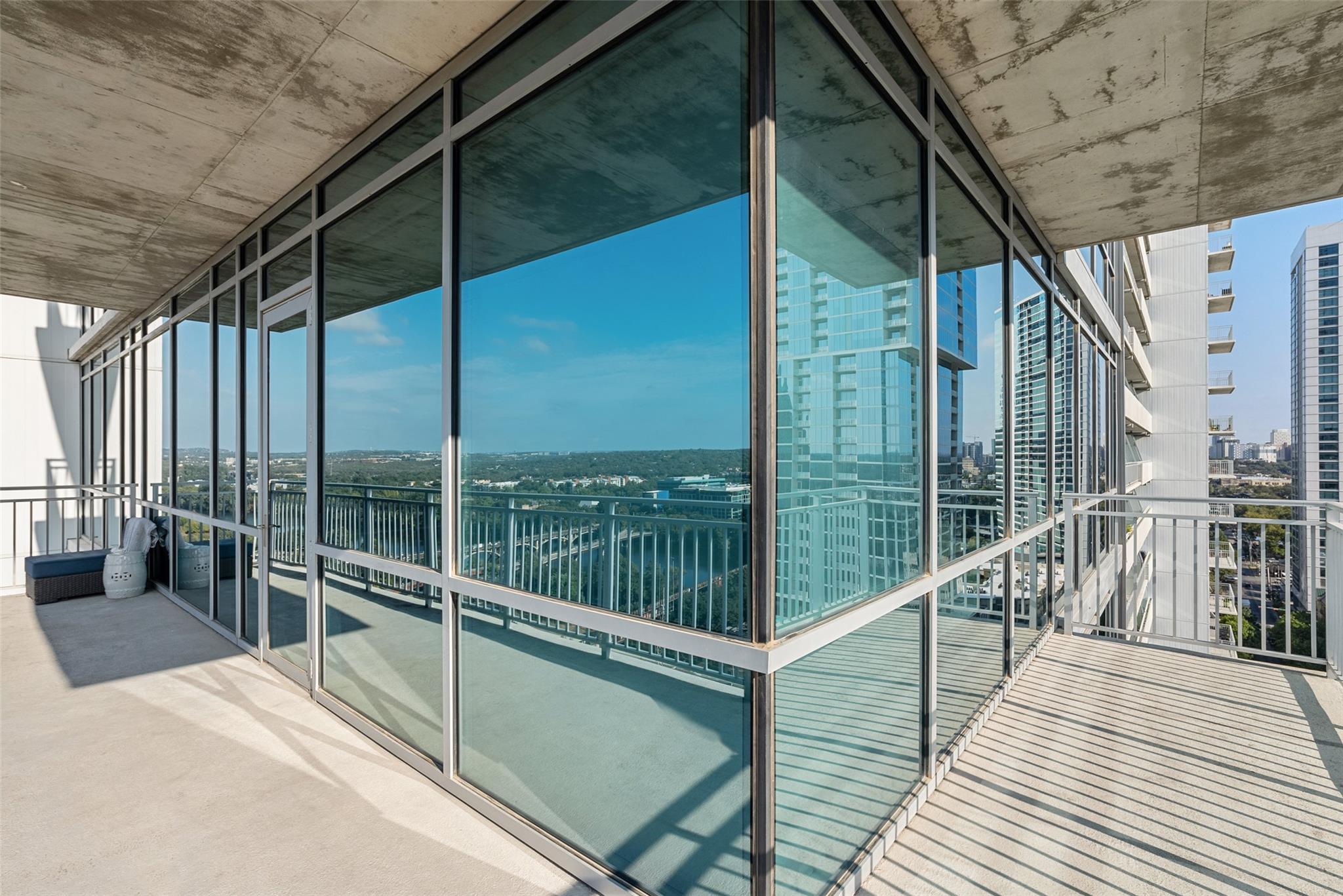 222 West Ave # 1901