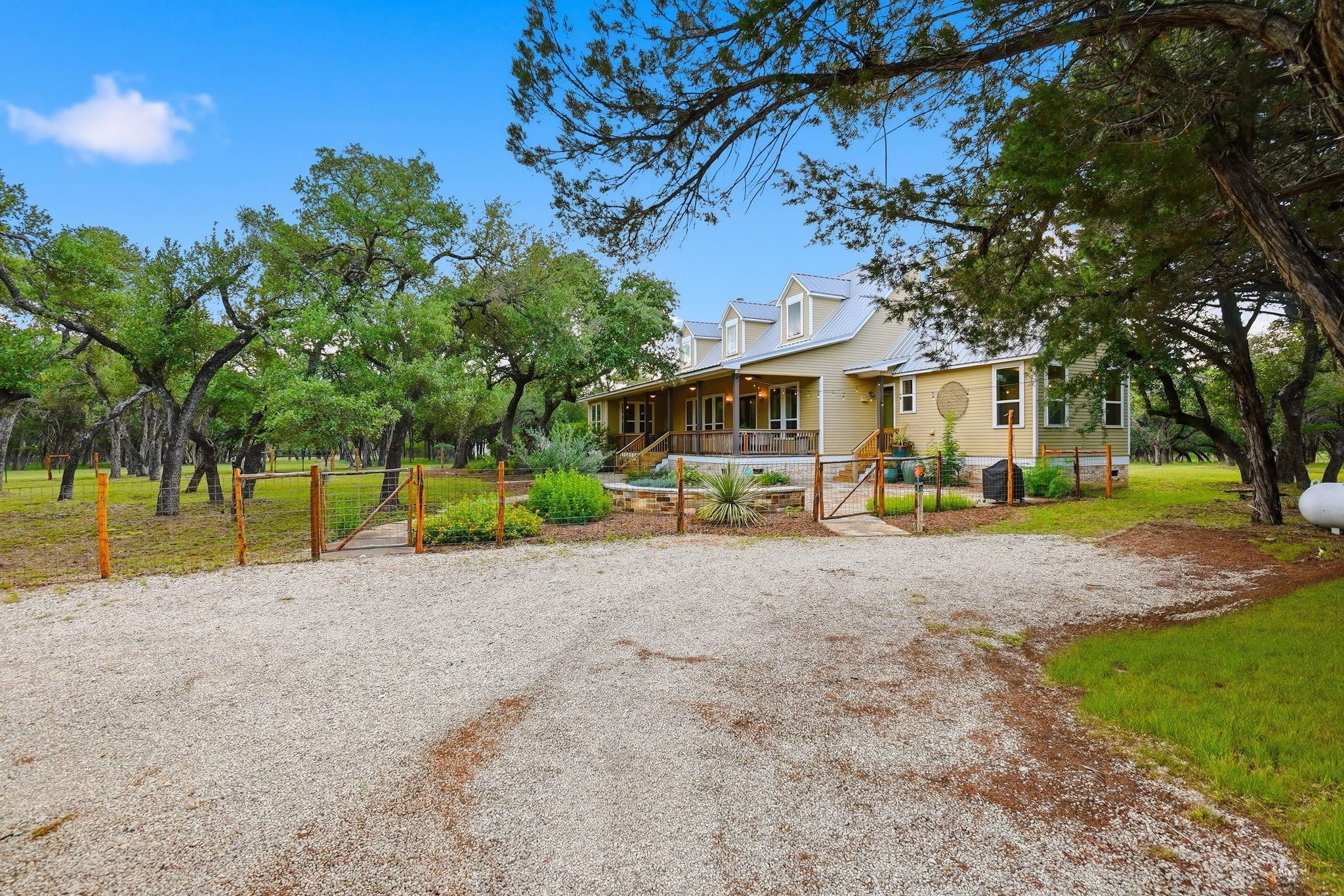 130 Canyon Oaks DR