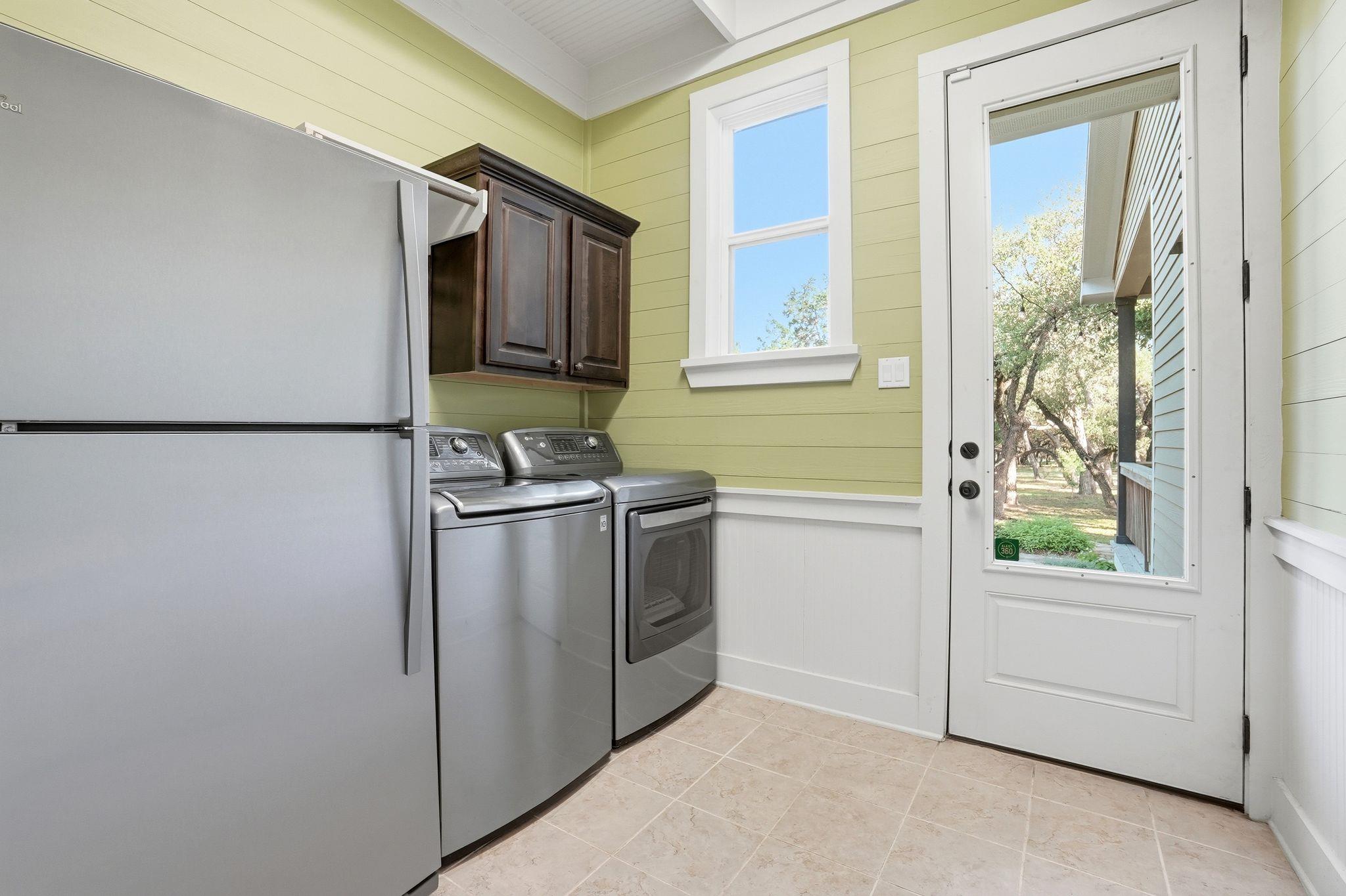 130 Canyon Oaks DR