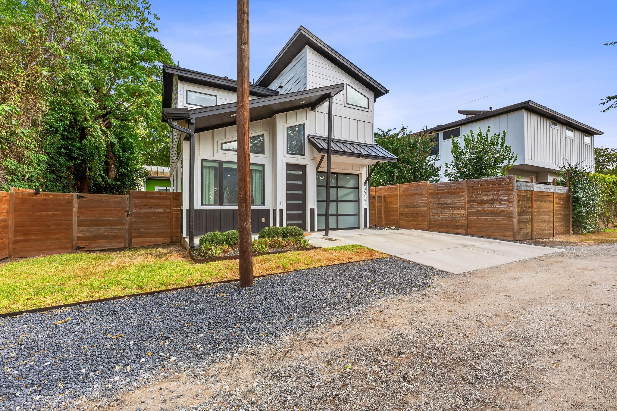 1906 Salina ST # 2