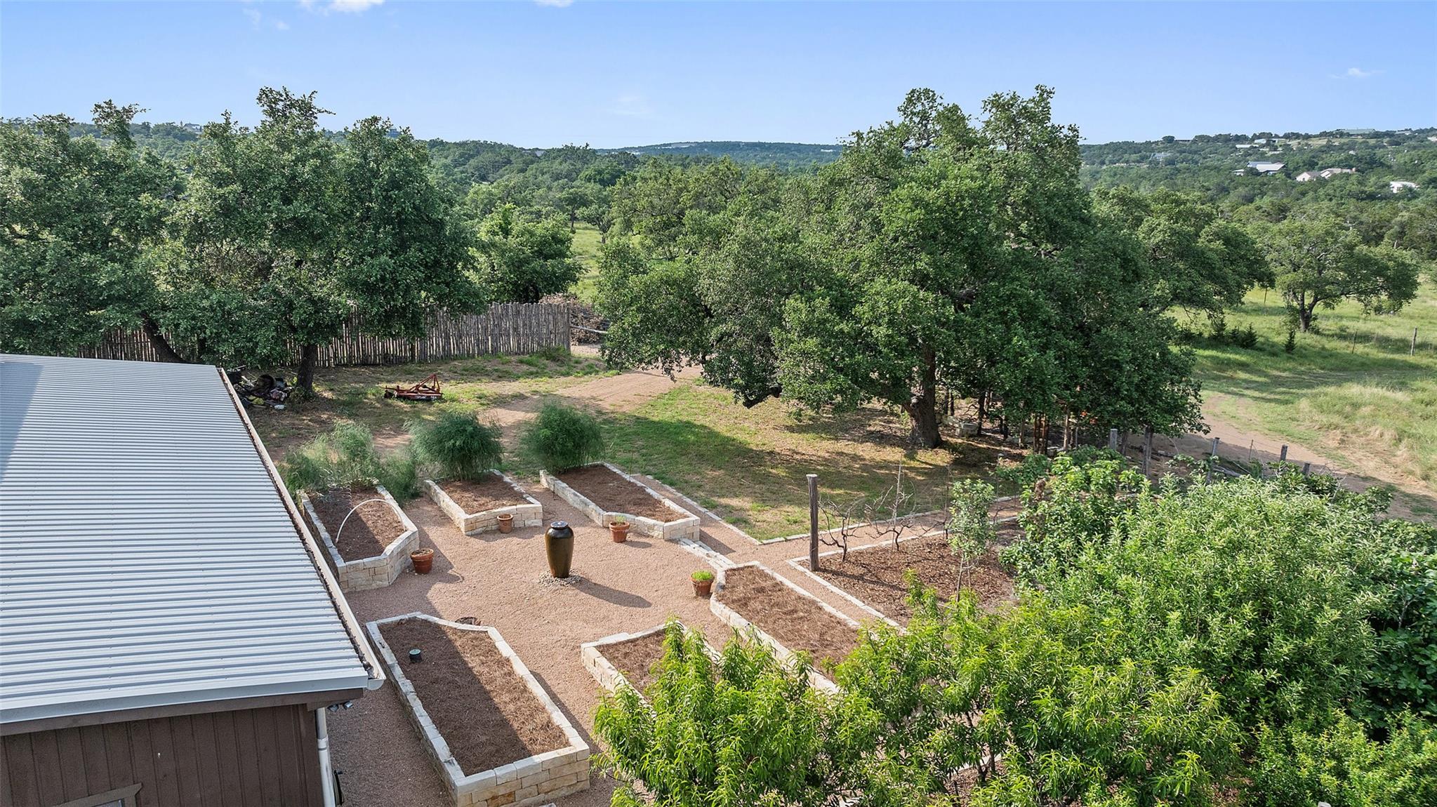 418 Cattle Trail DR
