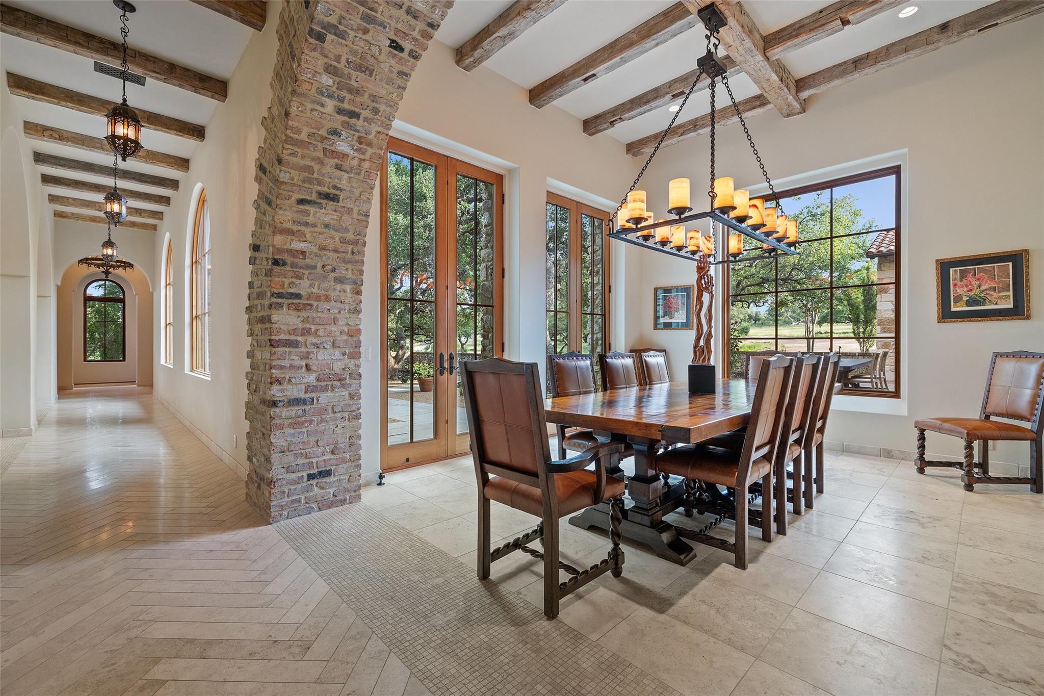 418 Cattle Trail DR