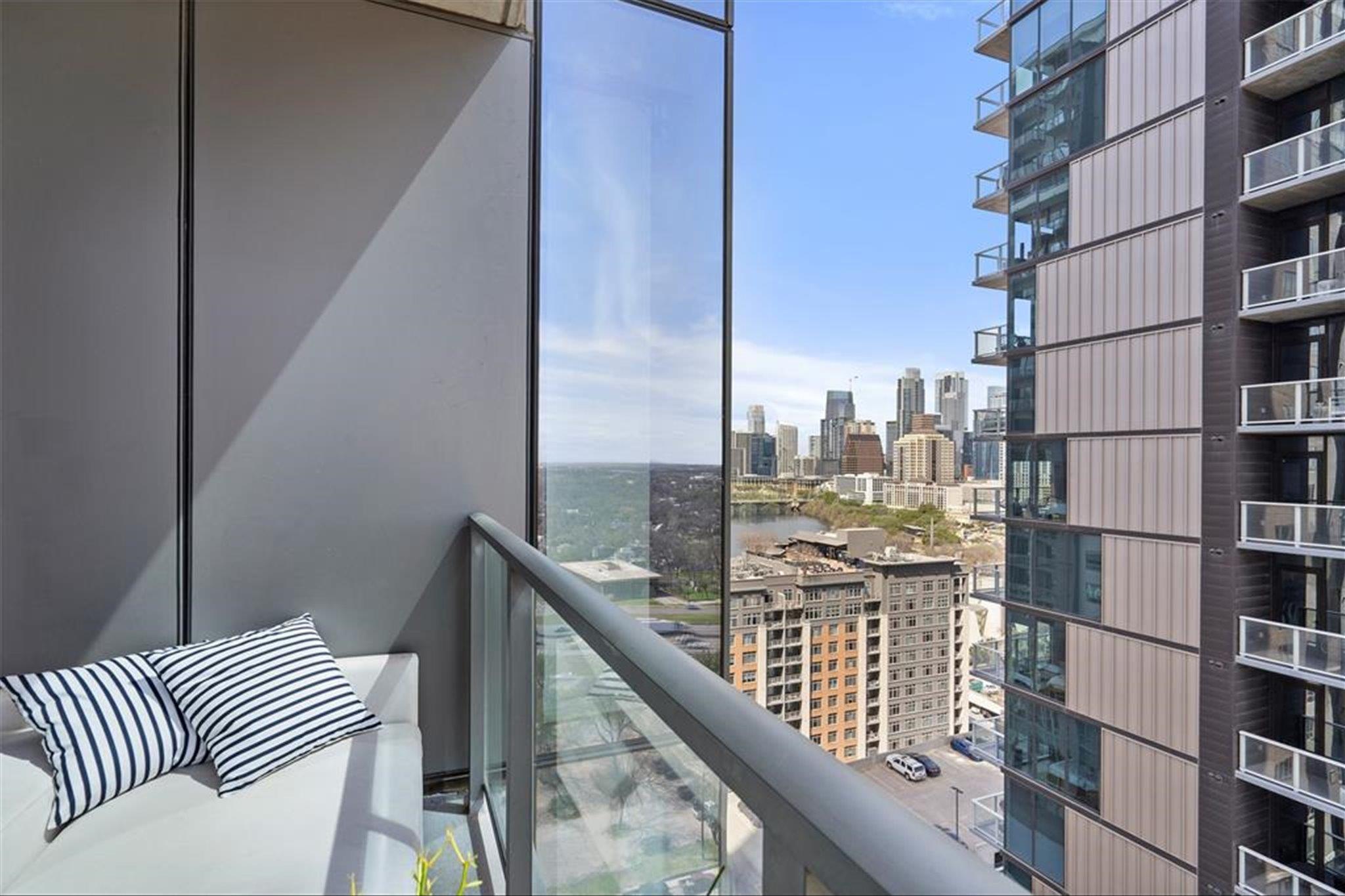44 East Ave # 1706