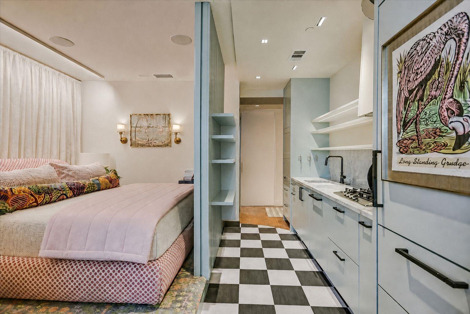 44 East Ave # 1706