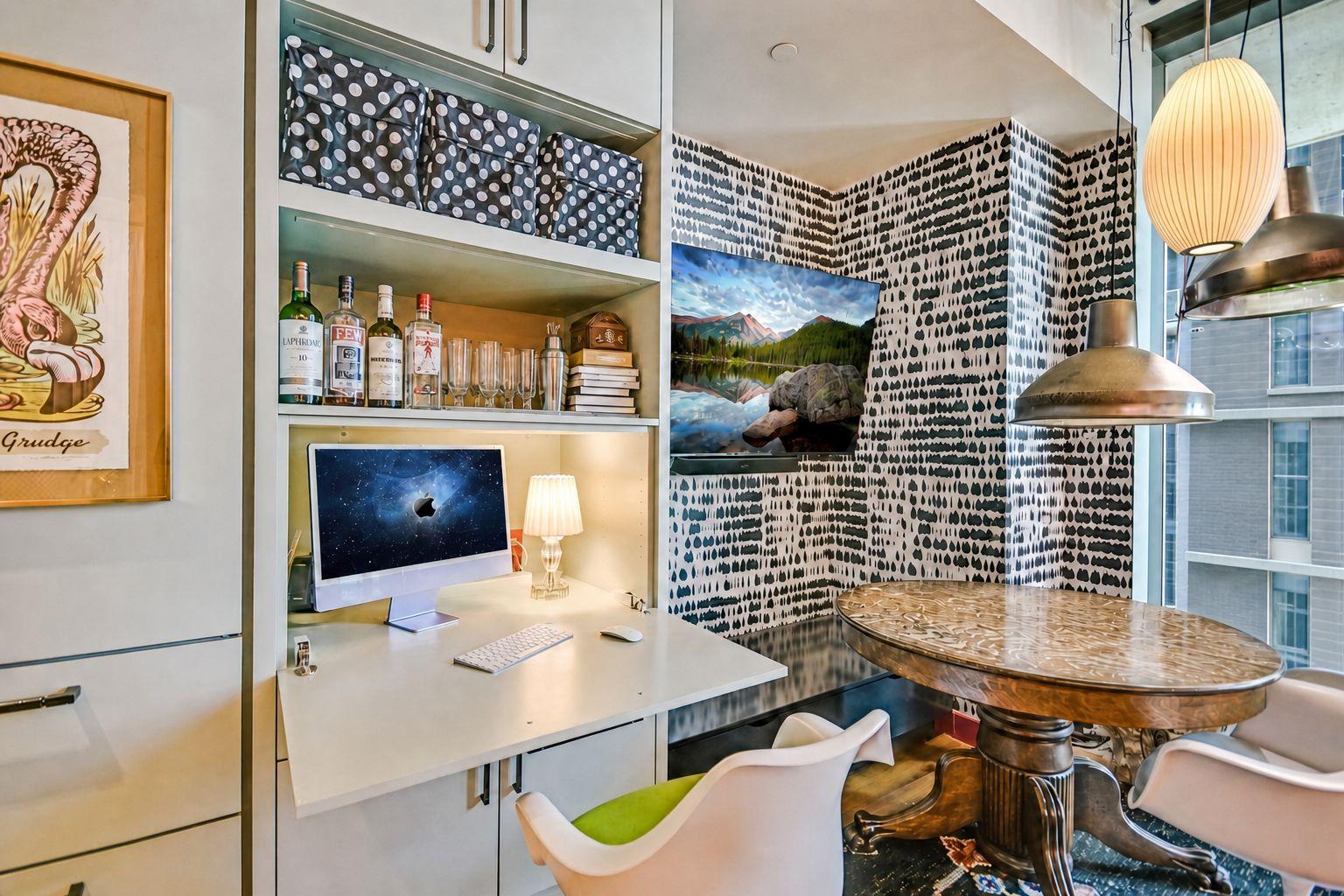 44 East Ave # 1706