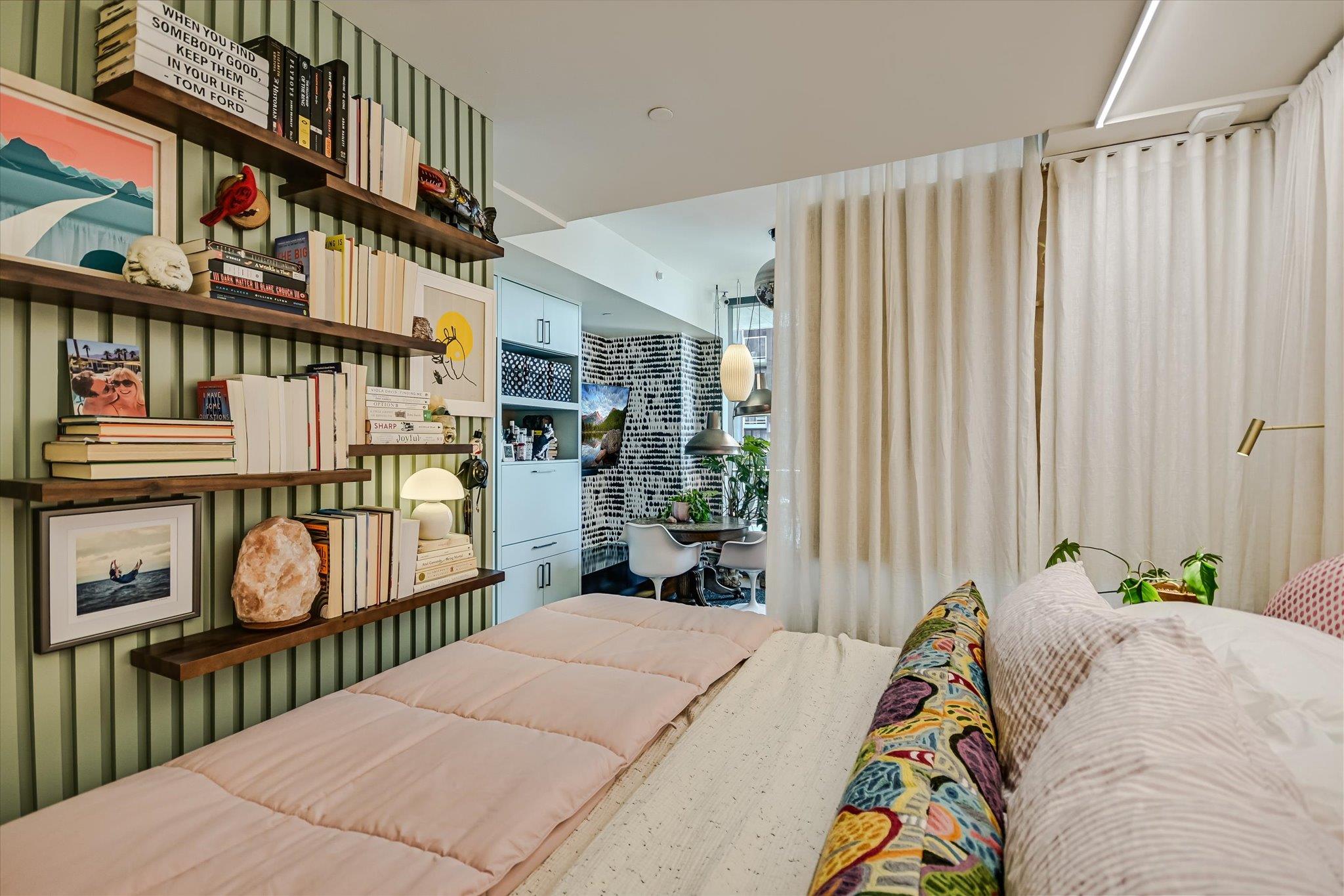 44 East Ave # 1706