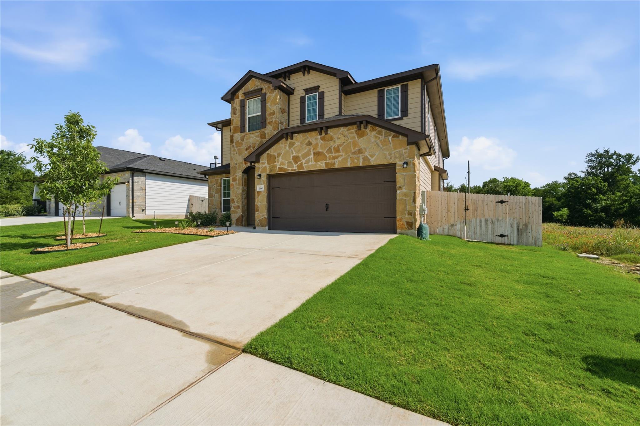 160 Villars DR