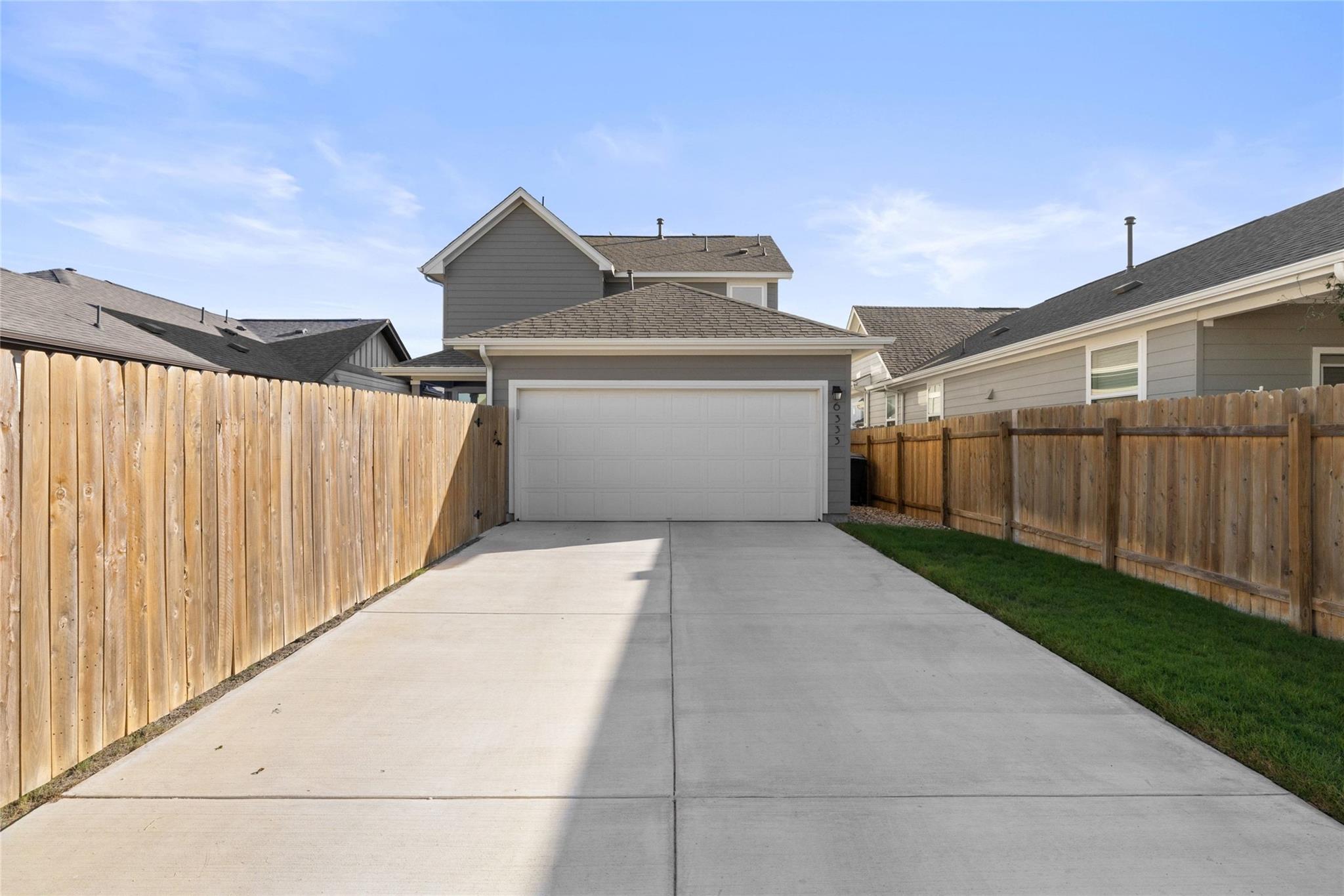 6333 Marsh LN