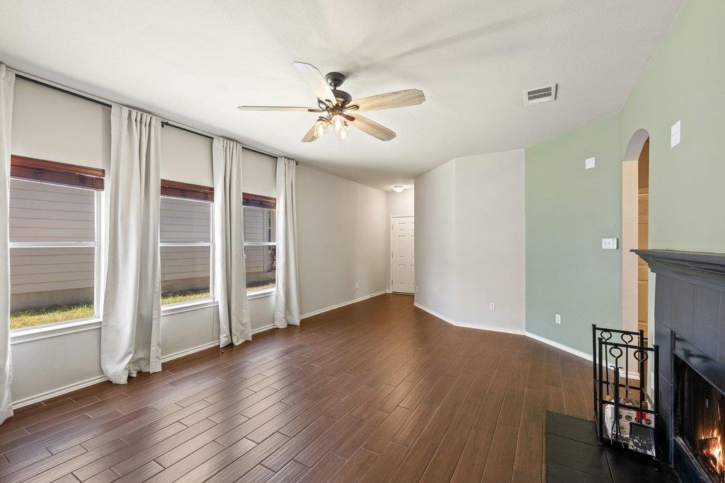 2002 Charlotte Estates DR