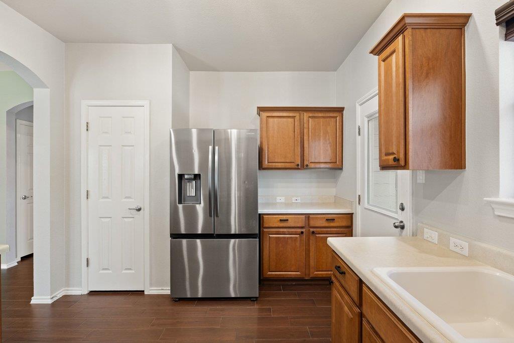 2002 Charlotte Estates DR