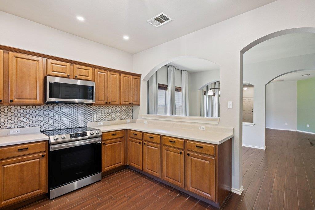 2002 Charlotte Estates DR