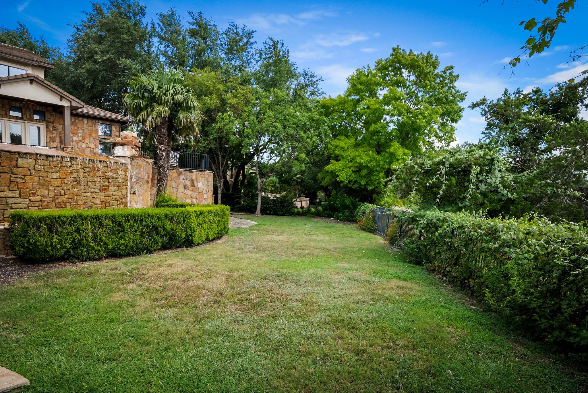 1801 Eagles Glen CV