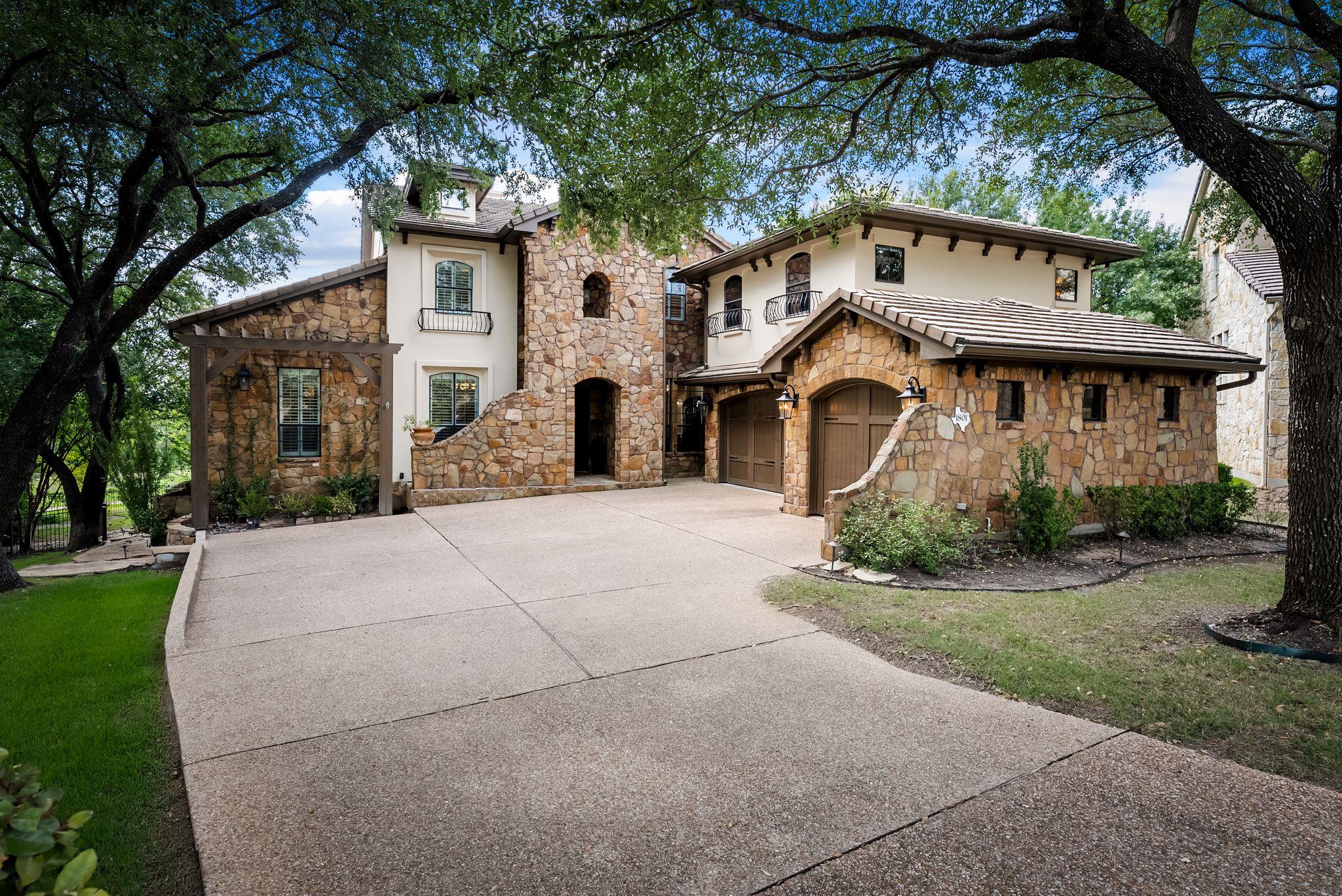 1801 Eagles Glen CV