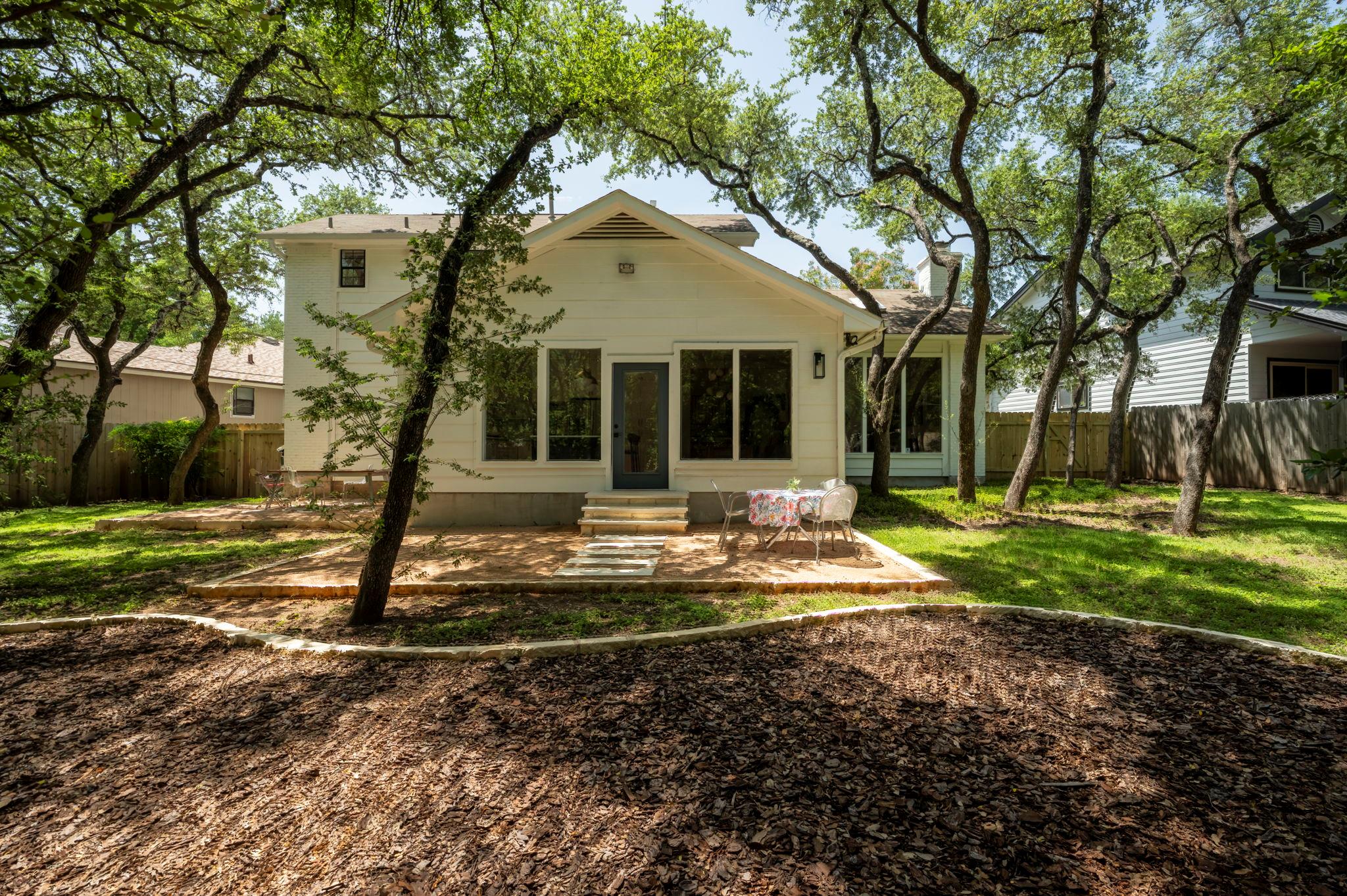 5816 Secrest DR