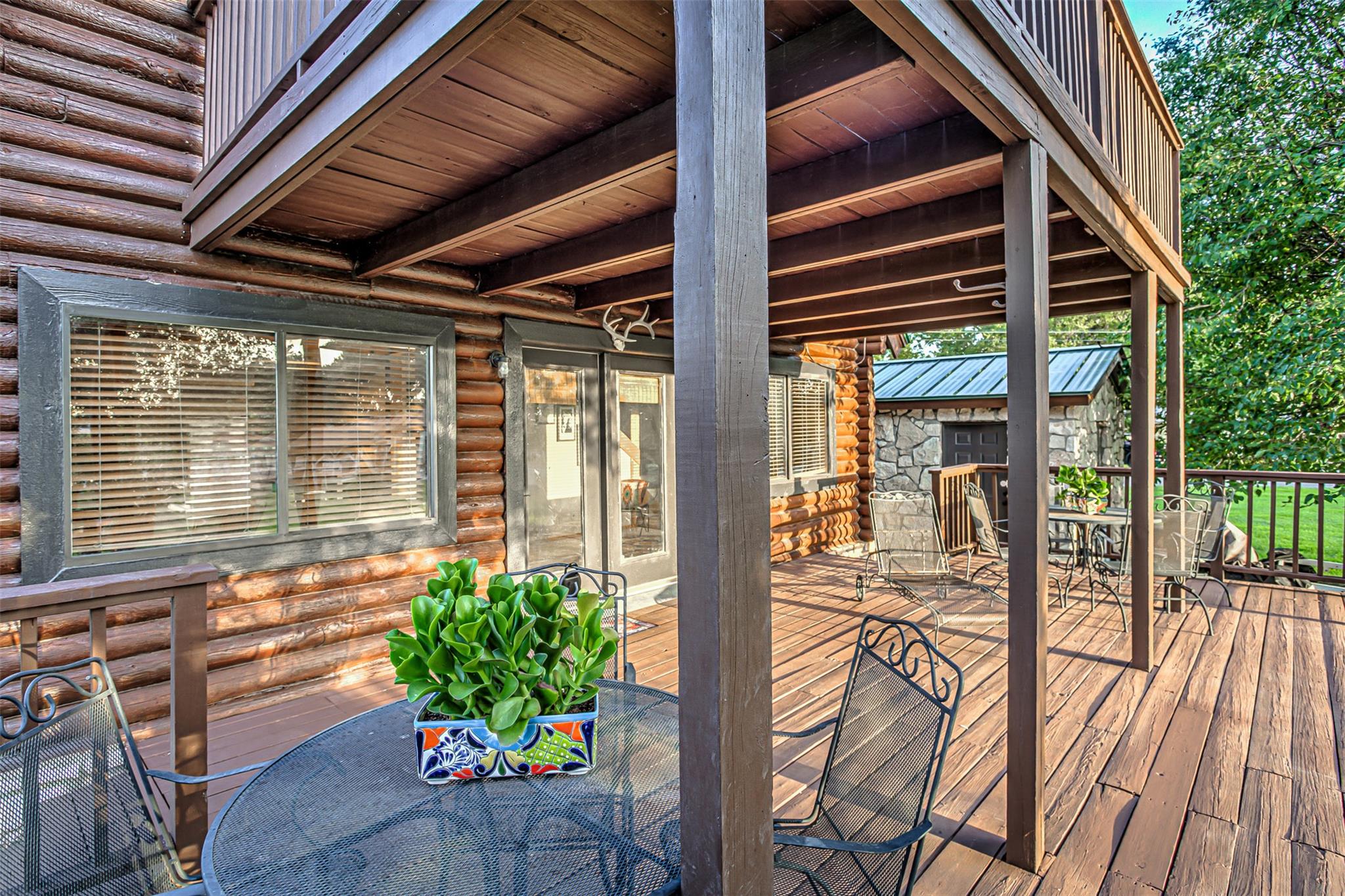 401 Lake Point DR