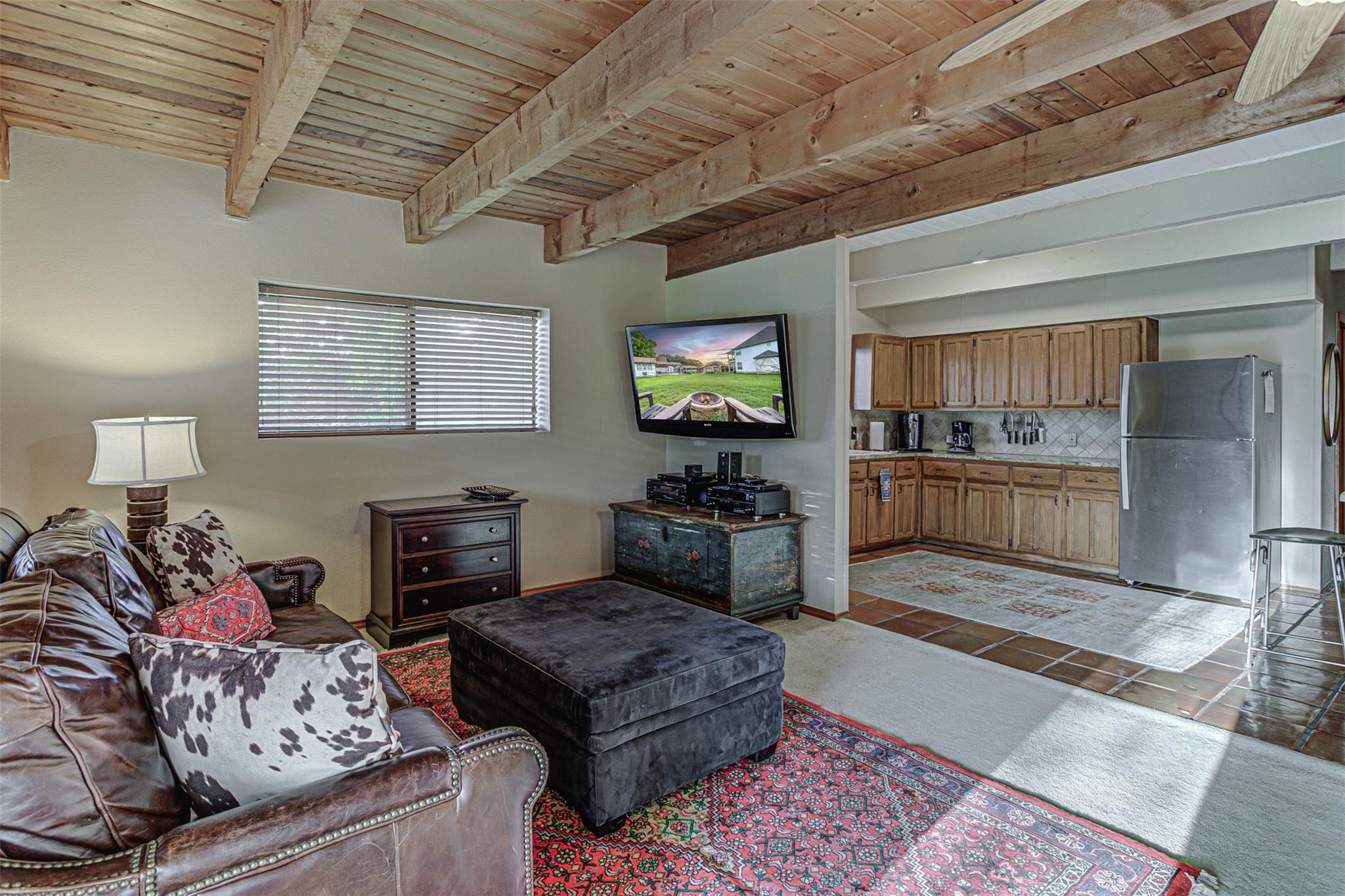401 Lake Point DR