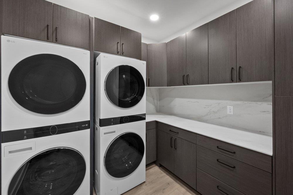 630 Central PKWY Unit: 1205/1206