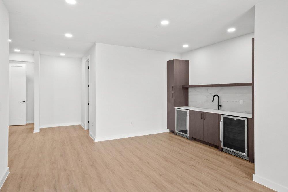 630 Central PKWY Unit: 1205/1206