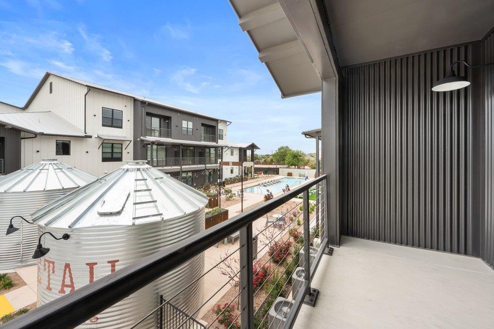 630 Central PKWY Unit: 1205/1206