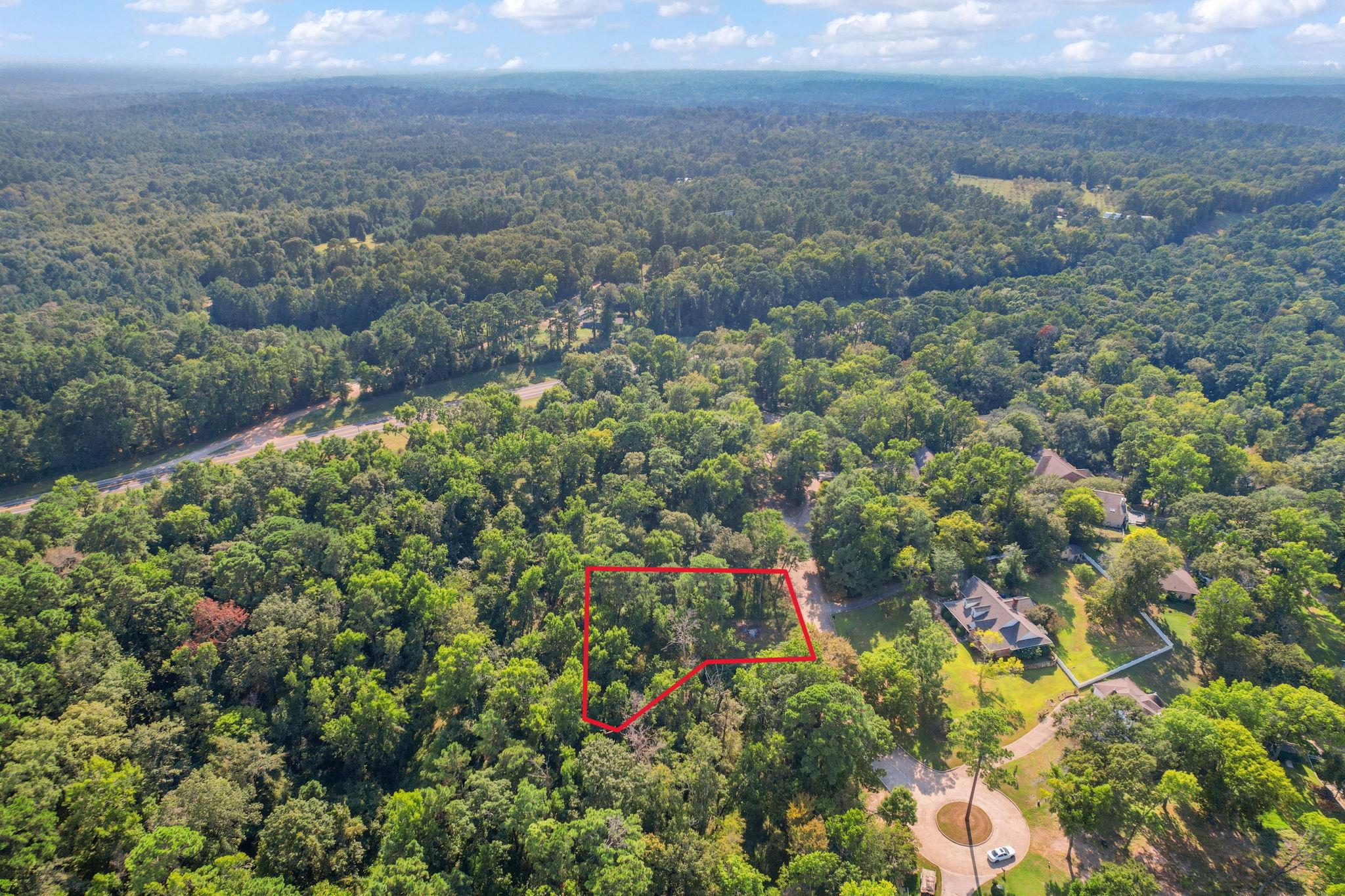 79-80 Lake Oaks CIR