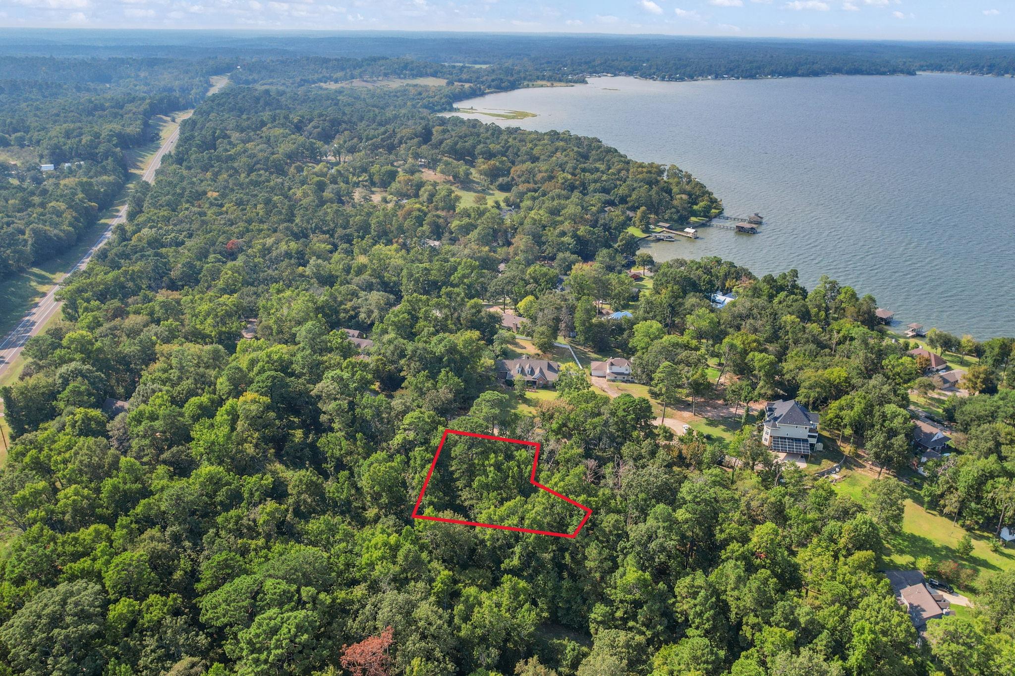 79-80 Lake Oaks CIR