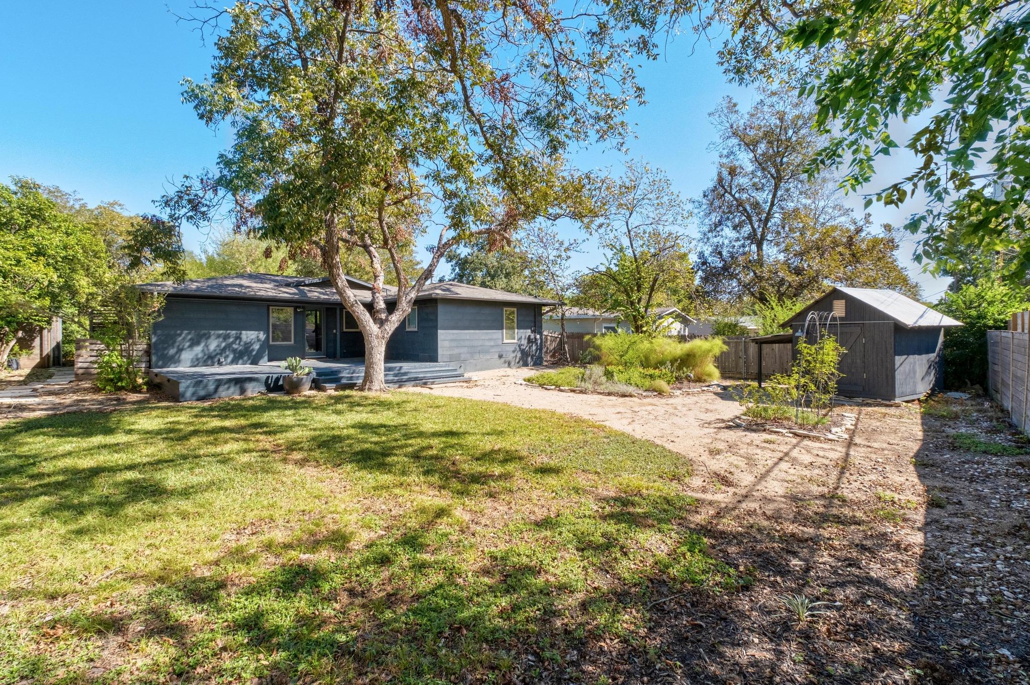 1303 Glencrest DR