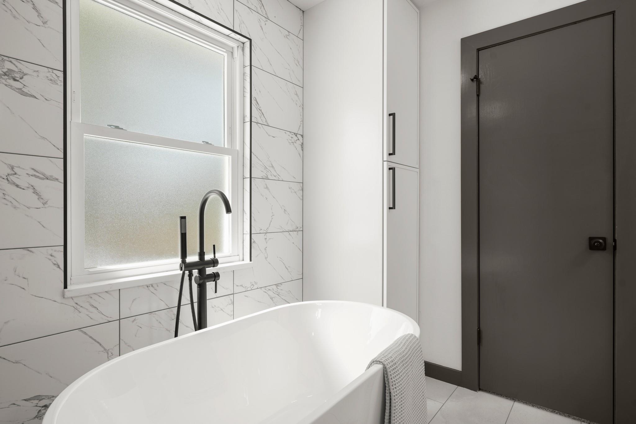 215 Dewberry CV