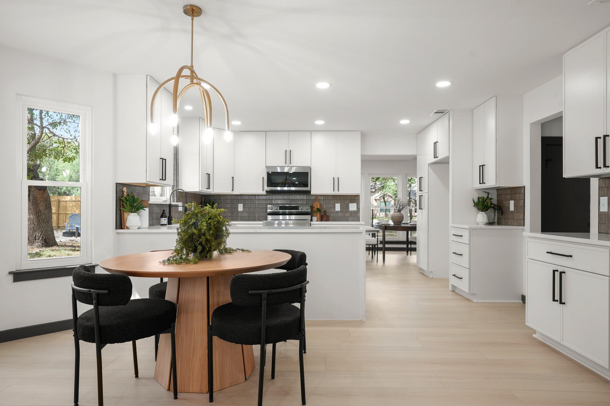 215 Dewberry CV