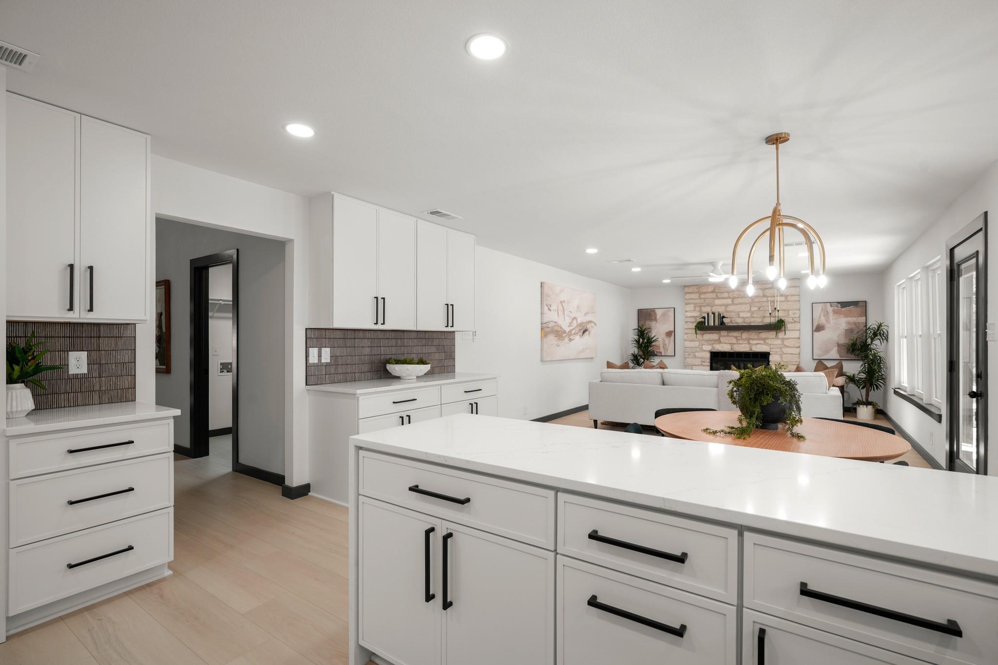 215 Dewberry CV