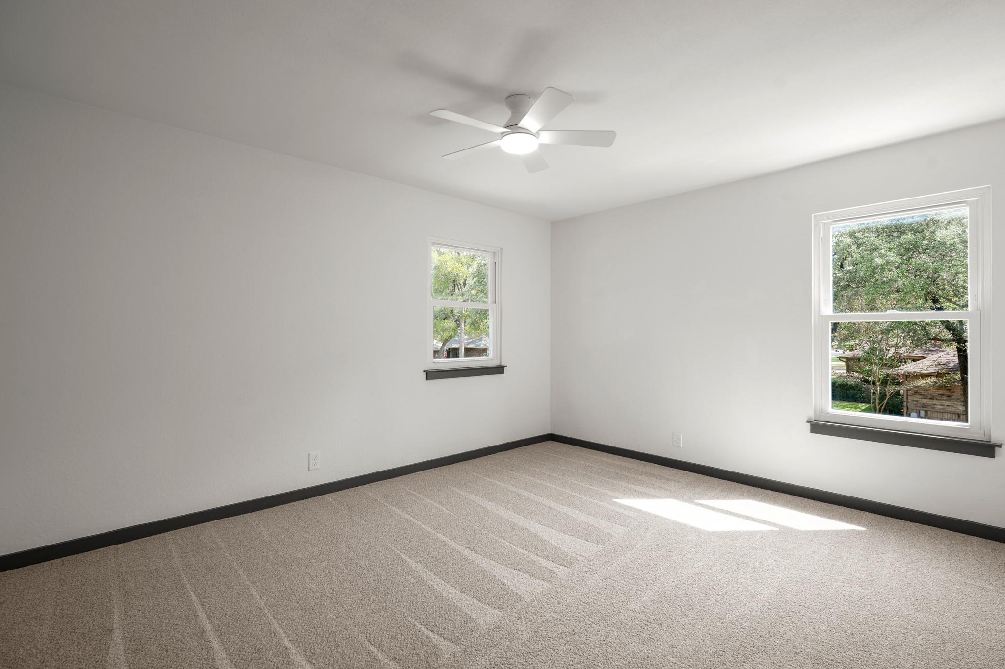 215 Dewberry CV