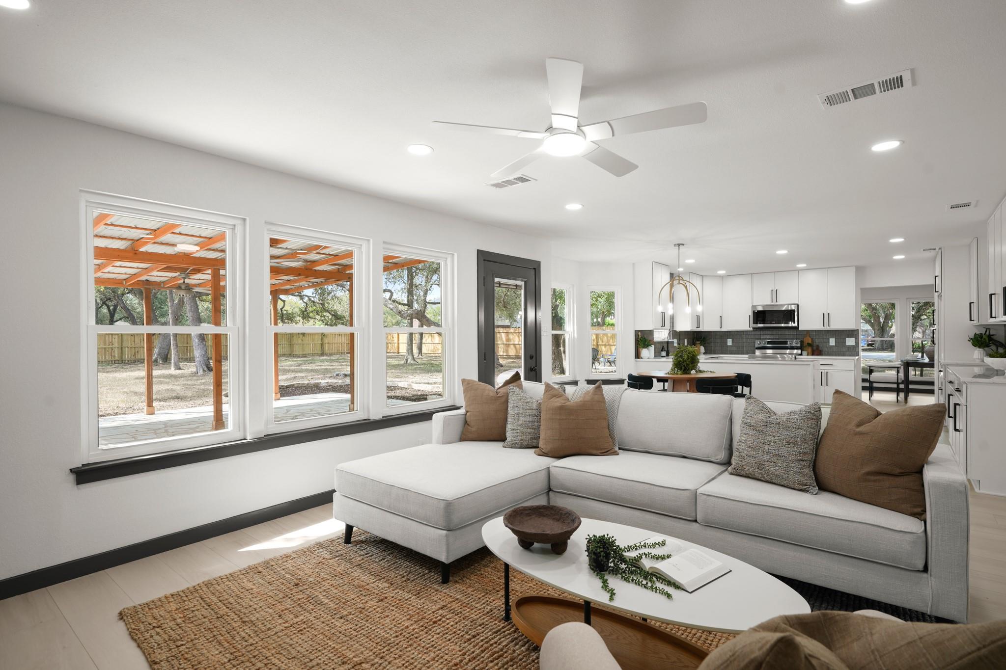 215 Dewberry CV