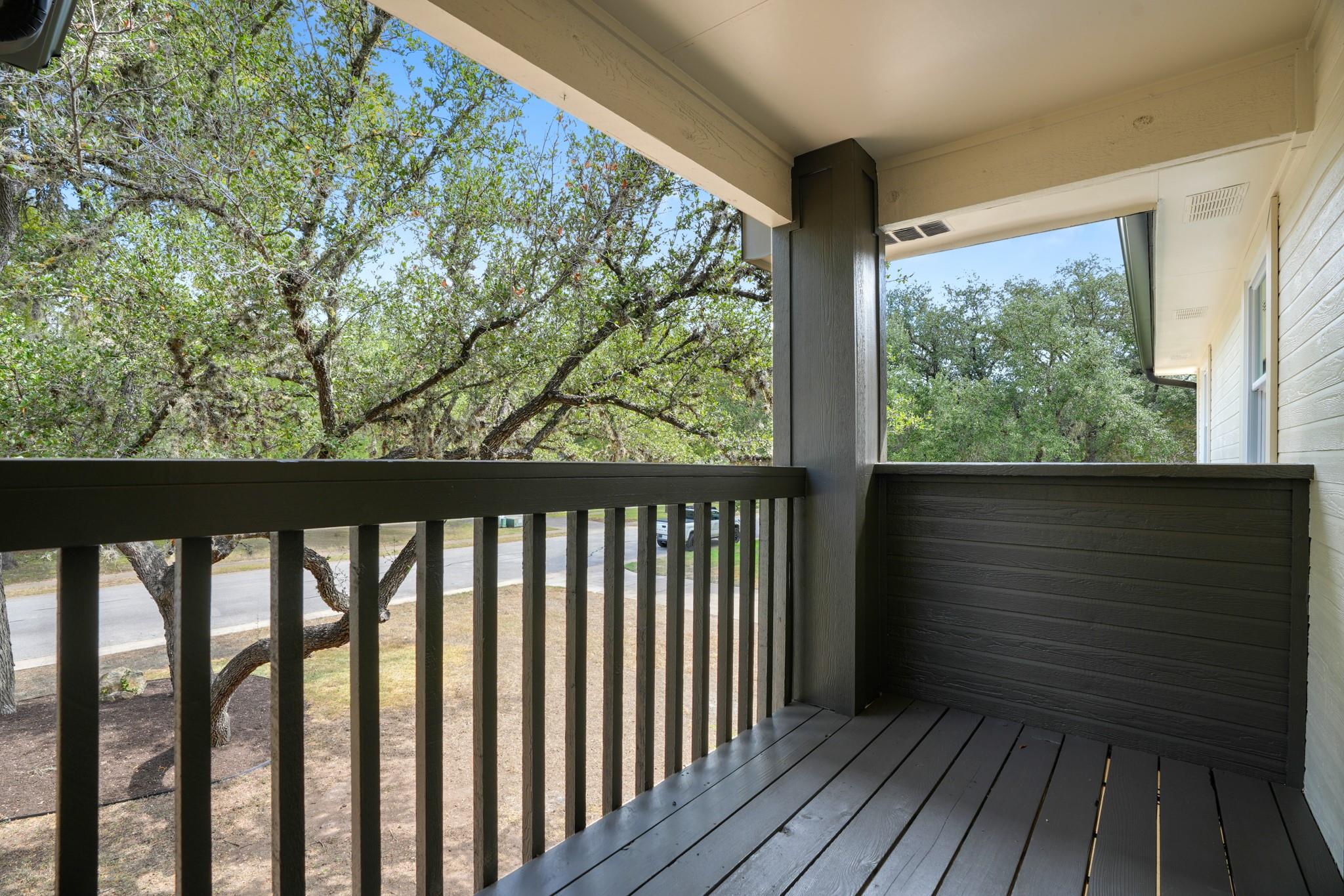 215 Dewberry CV