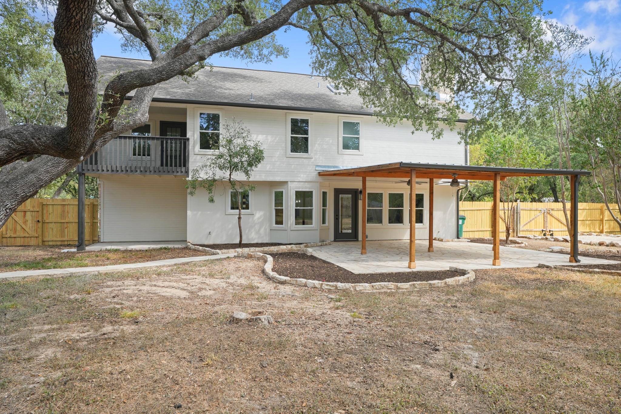 215 Dewberry CV